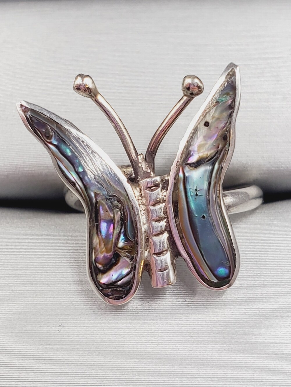 Abalone Butterfly 925 Sterling Silcer Artisan Iridescent Vintage Ring